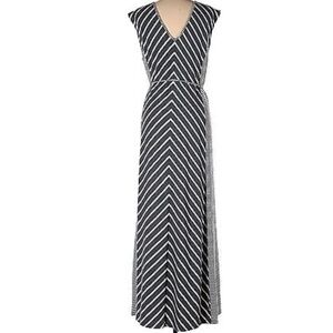 Jessica Simpson V-Neck Striped Maxi Dress